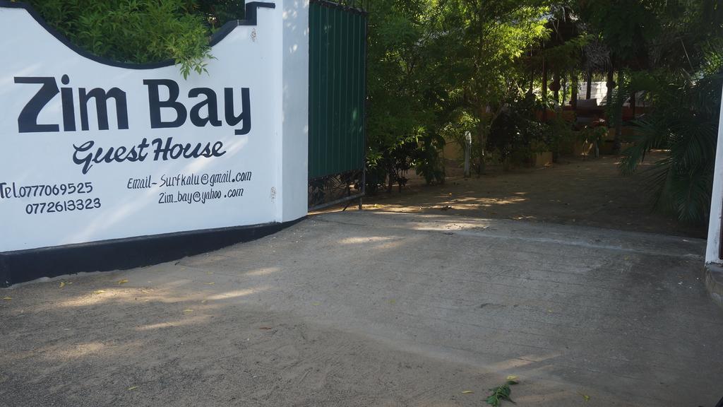 Zimbay Guest House アルガムベイ エクステリア 写真