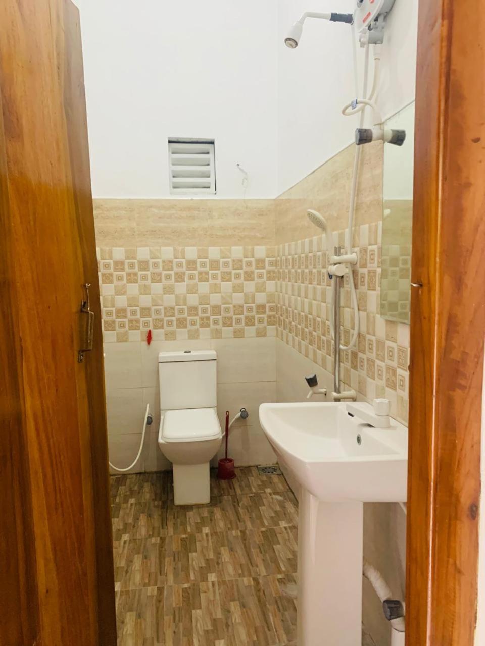 Zimbay Guest House アルガムベイ エクステリア 写真