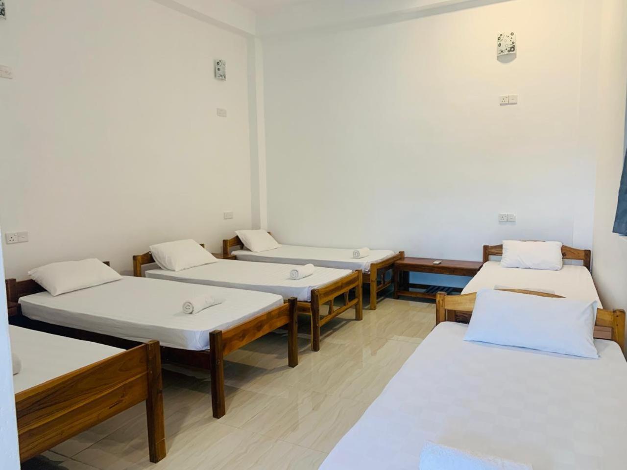 Zimbay Guest House アルガムベイ エクステリア 写真