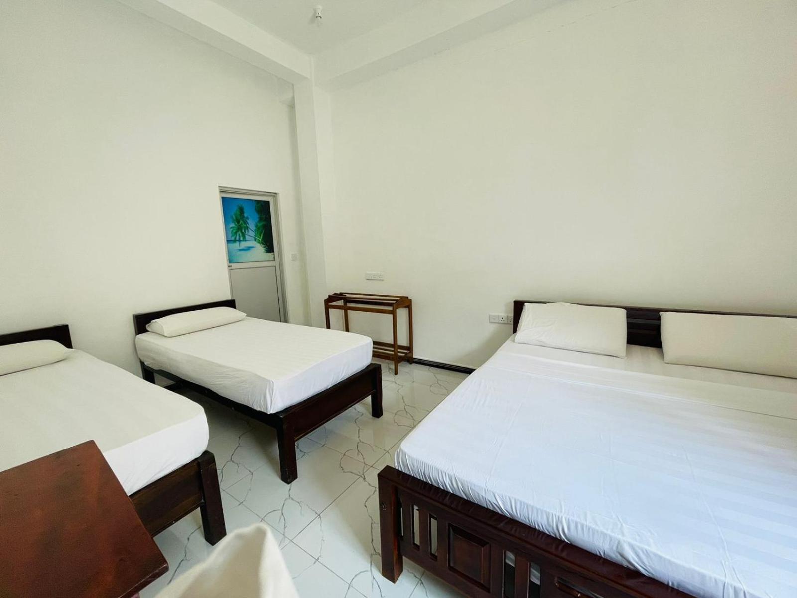 Zimbay Guest House アルガムベイ エクステリア 写真